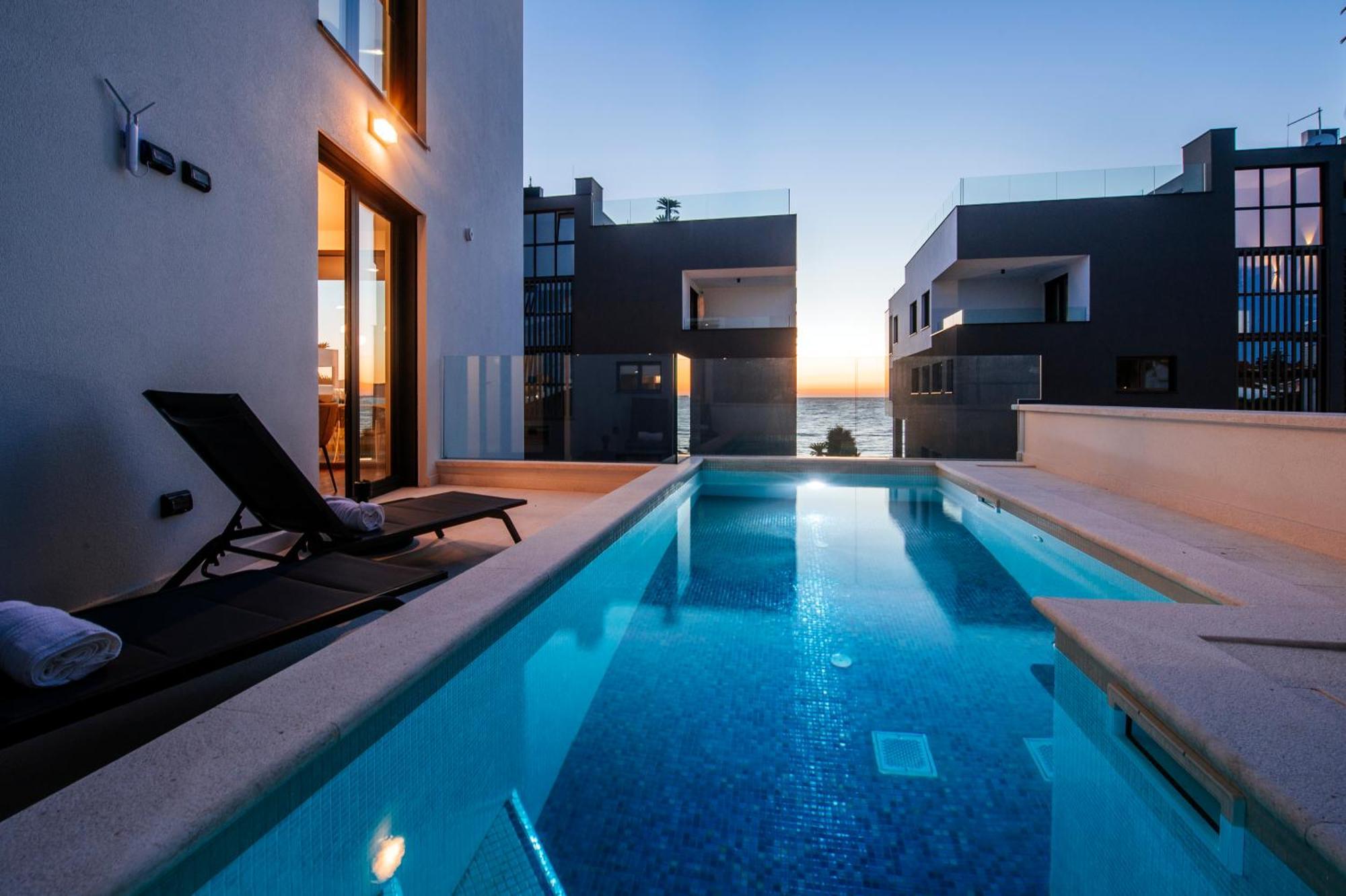 Crystal Holiday Residence II Sukosan Exterior photo