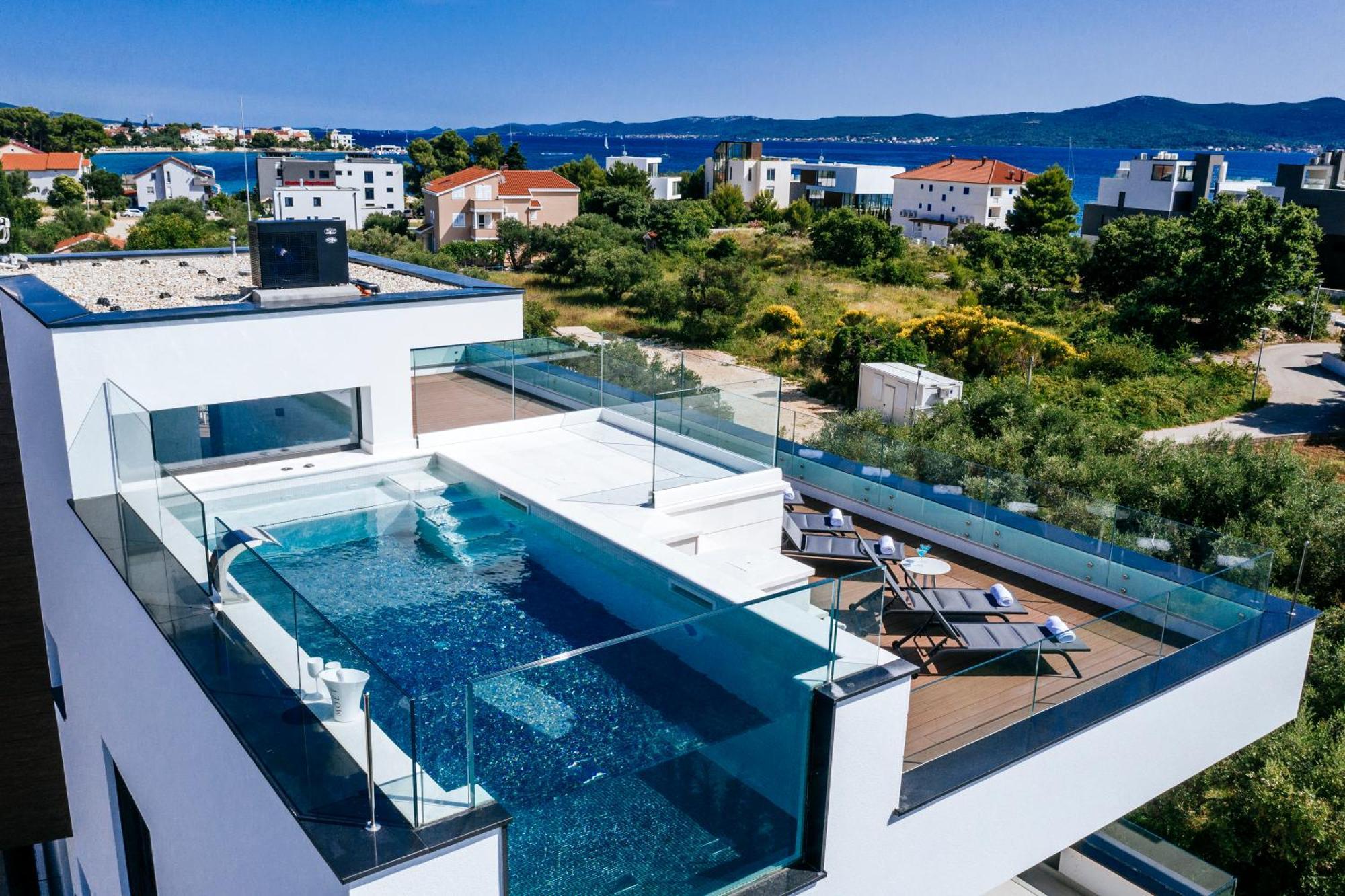 Crystal Holiday Residence II Sukosan Exterior photo