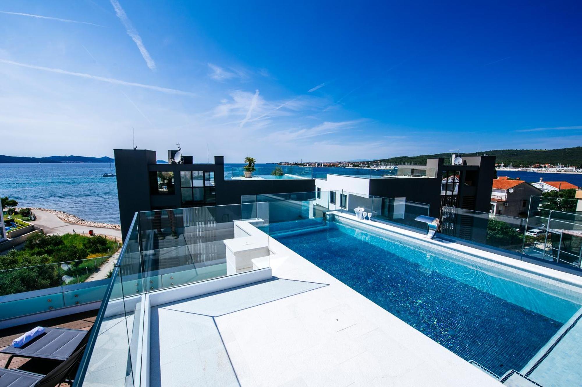 Crystal Holiday Residence II Sukosan Exterior photo